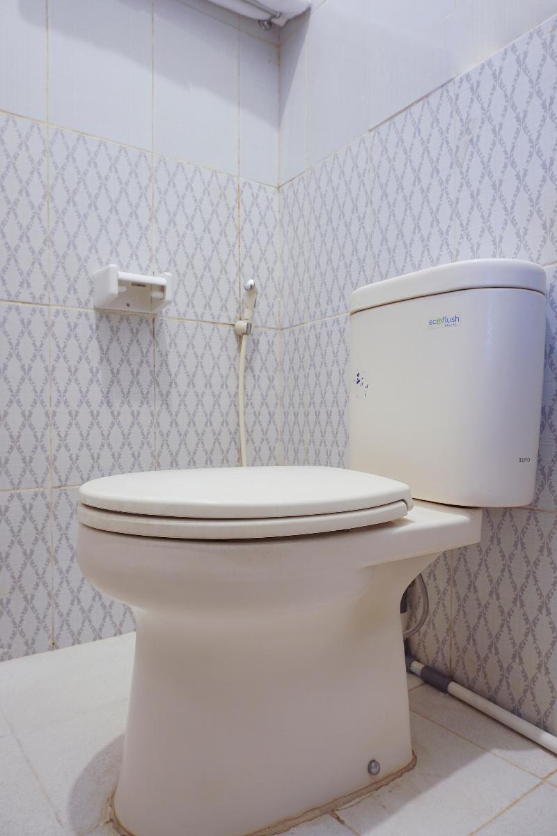 ホテル Oyo 895 マハメル レジデンス Kejayan エクステリア 写真